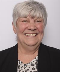 Profile image for Councillor Lynda Thorne